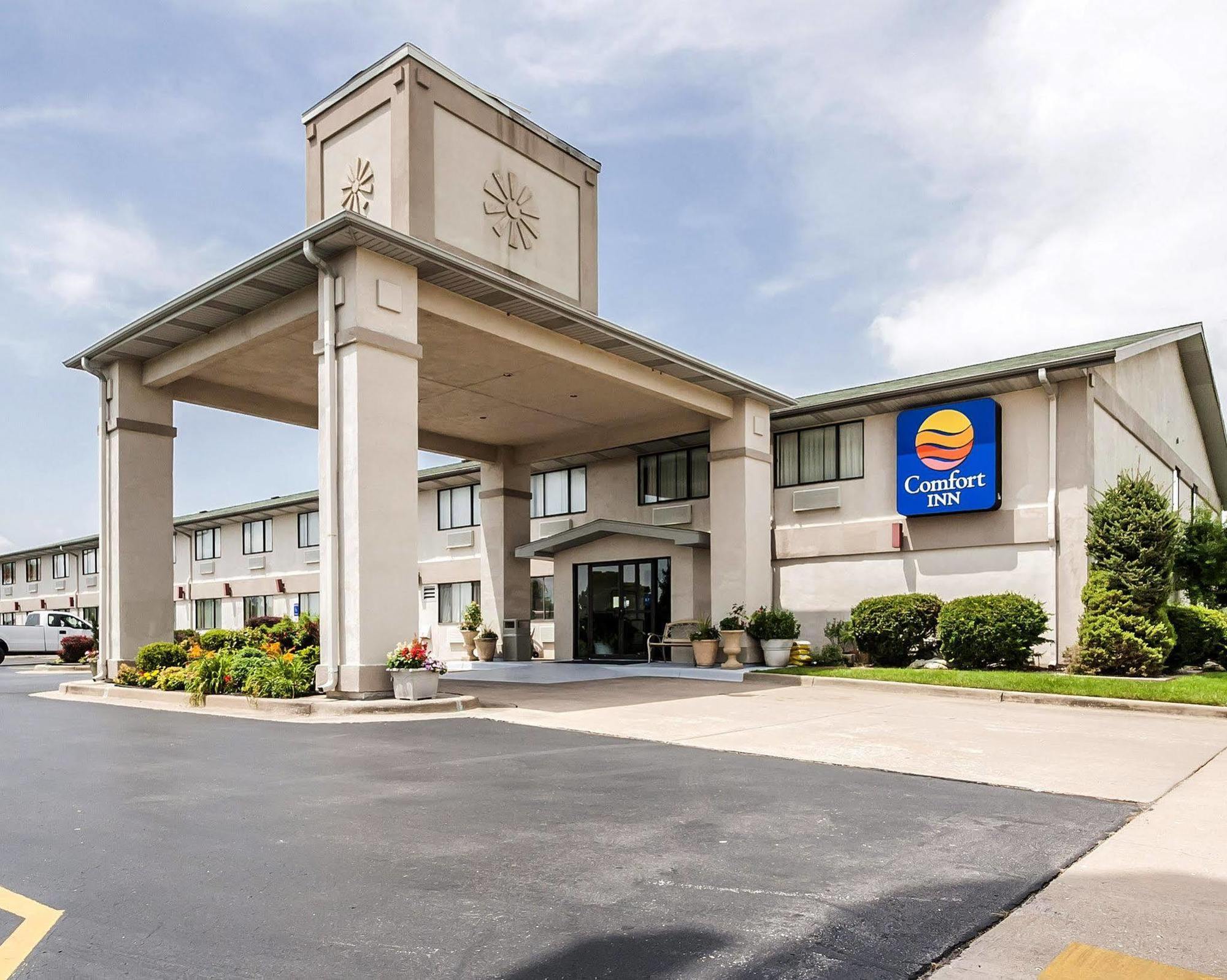 Quality Inn Ozark-Springfield South Exterior photo